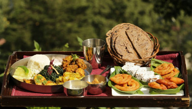 🍽️ Food Trails: Local Kumaoni Dishes You Must Try